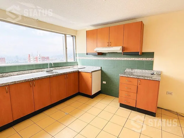 Venta de Departamento Cerca a Supermaxi Plaza Norte - Sector La Kennedy — imagen 5