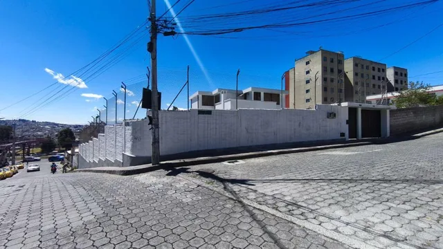 Casa con Amplio Terreno en Venta en La Occidental — imagen 5