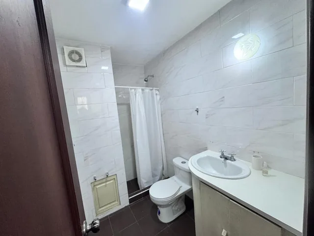 Luis Cordero - Vendo Departamento de 2 Dorm. - 99 m — imagen 4