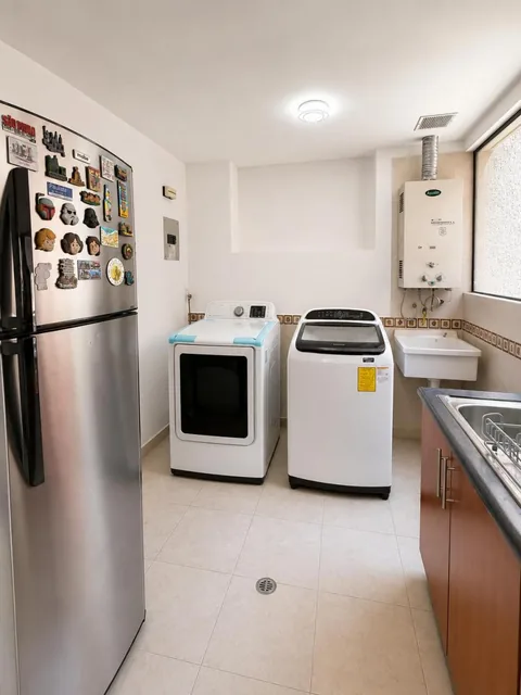 El Inca. Estupendo Departamento 2 Dorm., Frente a Colegio de America en Venta — imagen 5