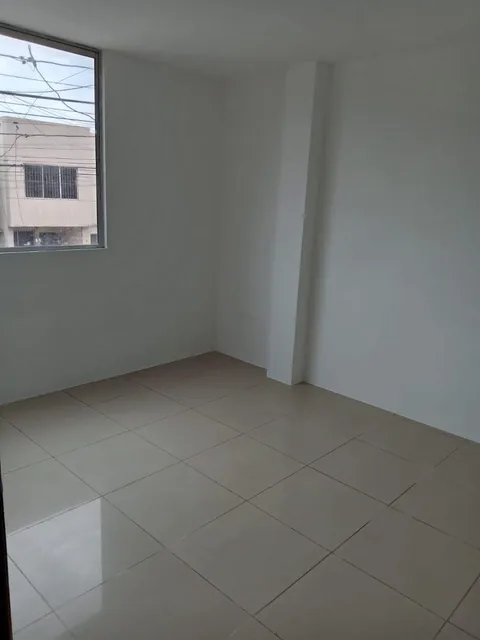Casa en Venta en Urb. Cataluña – Vía Samborondón–salitre, 3 Dorm. (Wy), Guayas — imagen 5