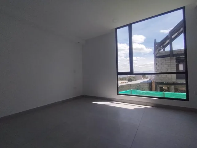 Casa de 128 m² con 3 Dorm. en Venta en Tumbaco — imagen 3