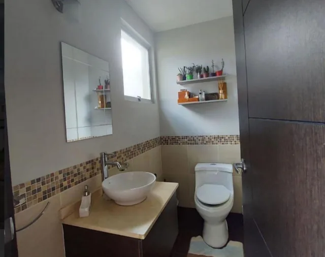 Casa de Venta en Tumbaco, Sector La Vinia — imagen 4