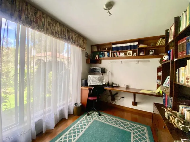 Casa en Venta Monteserrin — imagen 2