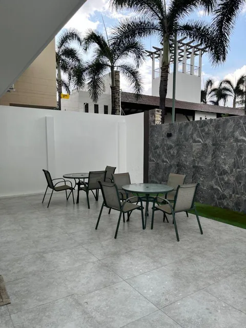 Propiedad en Venta – Urbanización Mallorca Village, Guayas — imagen 3