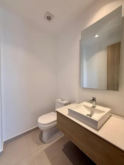 Casa por Estrenar de 3 Habitaciones - en Venta - Tumbaco - 220 m² — imagen 4