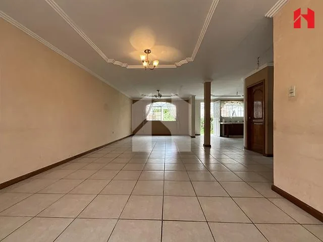 Vendo Hermosa Casa en Cuenca - Sector Totoracocha (Cv3898), Azuay — imagen 5