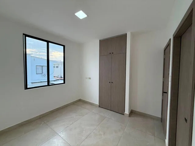 Venta Casa de Estreno Urb. La Joya Etapa Aguamarina 4 Dorm. Guayas — imagen 5
