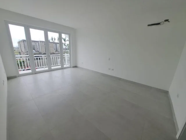 Casa de Estreno en Venta Urb. Aires Norte Samborondon, Guayas — imagen 4