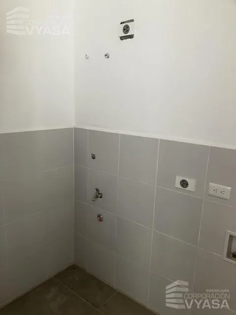Valle de Los Chillos - Mirasierra, Departamento 2 Dorm. de 95 m² en Venta — imagen 4