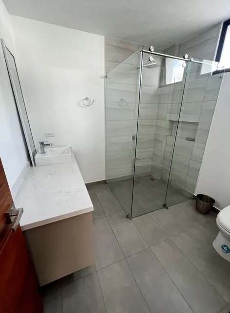 Vendo Departamento de 143 m² con 2 Habitaciones en Cumbayá + Patio + 2 Parqueaderos + Bodega — imagen 5