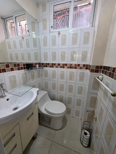 Vendo Departamento en Planta Baja, Sauces 9, Cerca de La Isidro Ayora, Guayas — imagen 3