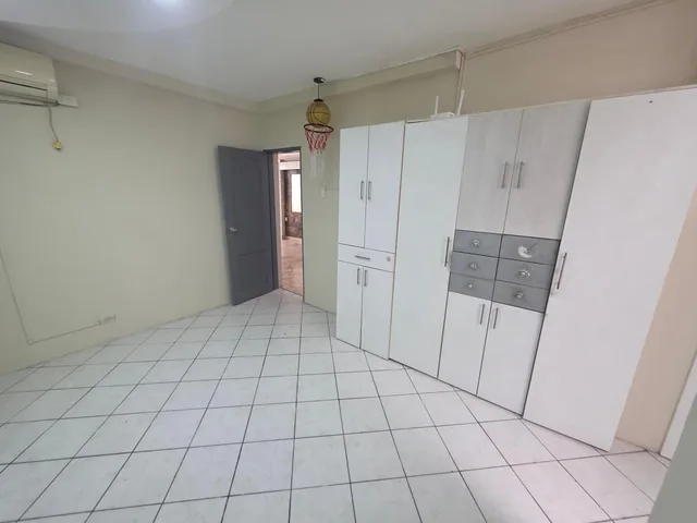 Vendo Departamento en Planta Baja, Sauces 9, Cerca de La Isidro Ayora, Guayas — imagen 2