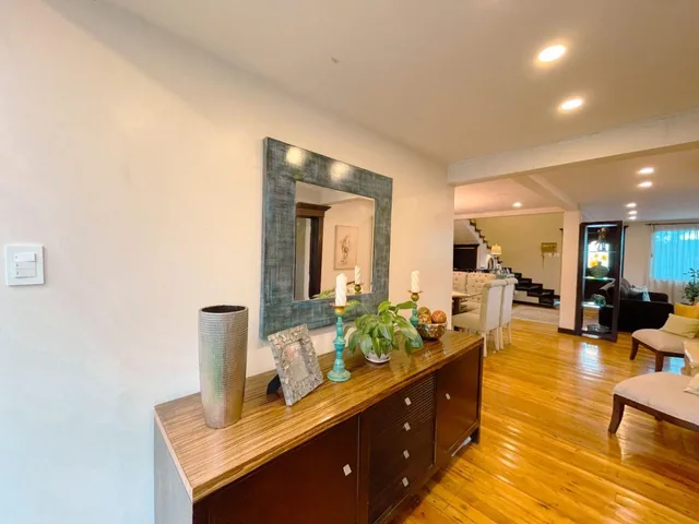 Casa con Terreno de 700 m² en Misicata, Azuay — imagen 4