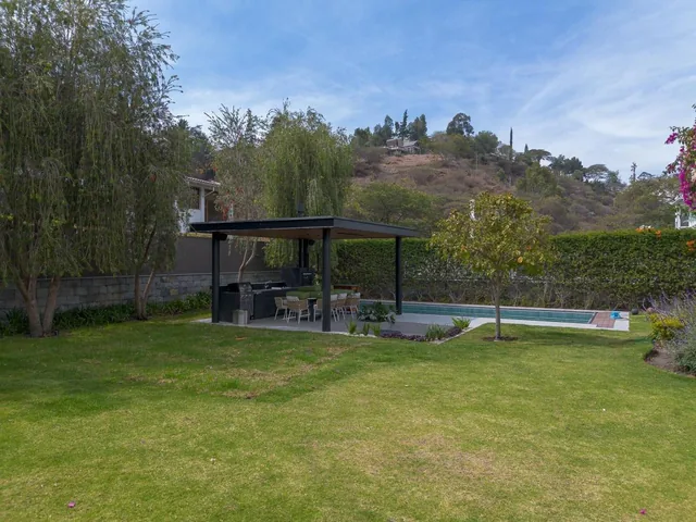 Casa de Venta Dentro de Urbanización Exclusiva Sector La Viña. Seguridad. Hermosa Casa — imagen 5