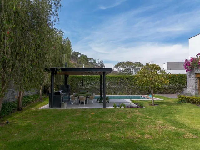 Casa de Venta Dentro de Urbanización Exclusiva Sector La Viña. Seguridad. Hermosa Casa — imagen 3