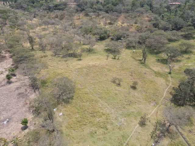 Se Vende Terreno de 23.272 m² en Santa Isabel, Azuay — imagen 4
