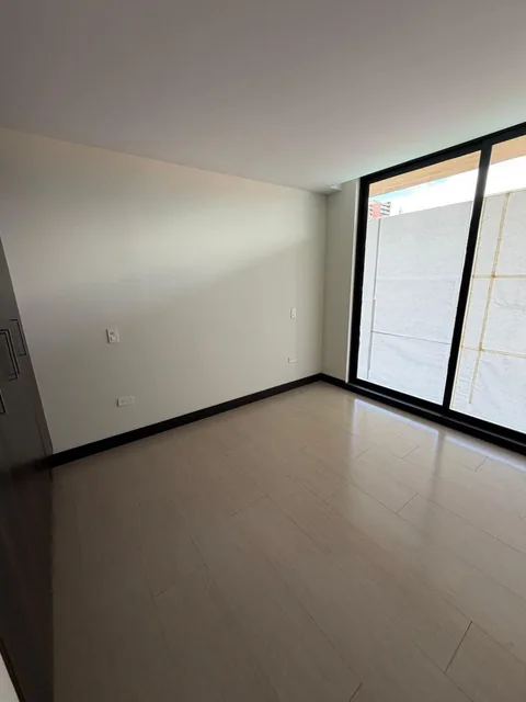 De Venta Hermosos Departamentos 3 Dorm. (González Suárez) — imagen 3