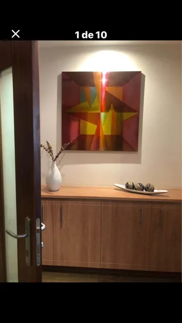 Vendo Hermosa Suite de Lujo con o Sin Muebles Edificio con Piscina, Sector Gonzalez Suarez — imagen 5