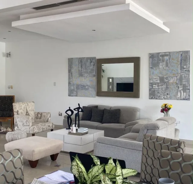 Casa de Venta en Samborondon El Cortijo, Guayas — imagen 4