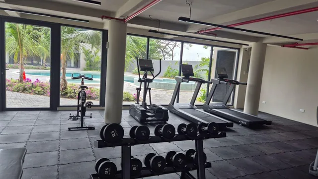 Departamento de con 2 Habitaciones en Venta en Samborondón, Guayas — imagen 2