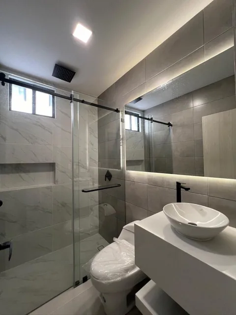 En Venta Casa de Estreno en Isla Celeste, Acabados y Diseño de Lujo. Guayas — imagen 5