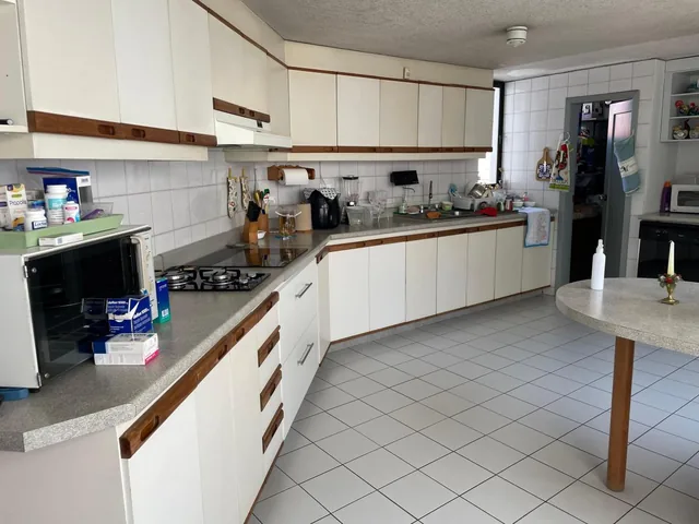 Vendo Hermosa Casa Ponciano Alto, Para Familias Grandes. o Empresas. Provincia de Pichincha — imagen 4