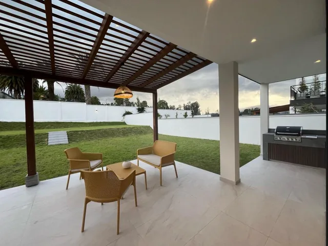Casa - Puembo — imagen 3