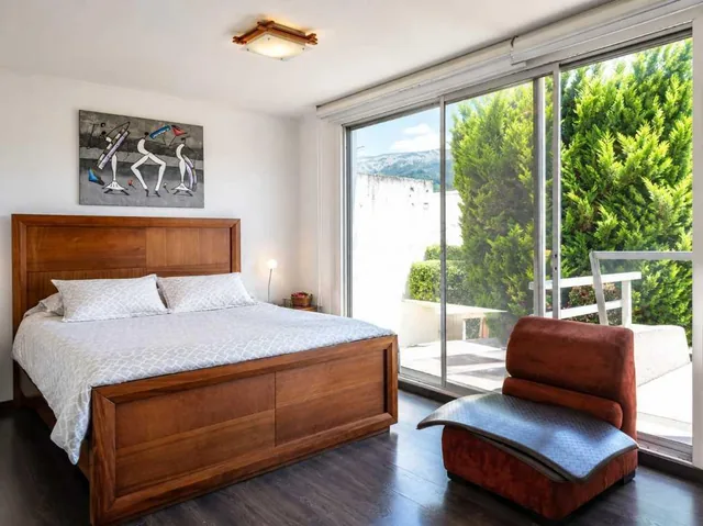 Casa en Venta en Intervalles: 3 Dorm., Jardín y Dos Parqueaderos — imagen 3