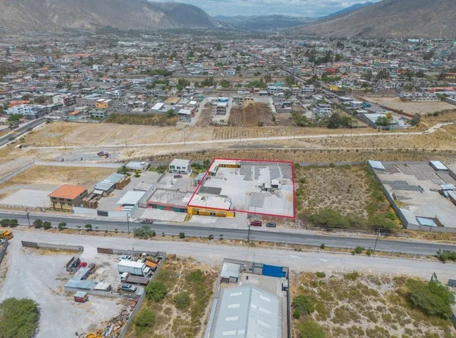 Oportunidad de Inversión 2.944 m² Terreno Plano con Rentas Activas en La Mitad del Mundo — imagen 4