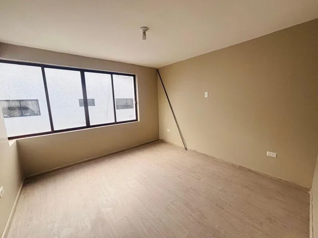 Vendo Casa de Oportunidad Sector Las Pencas Dentro de Ciudadela $137.000, Azuay — imagen 2