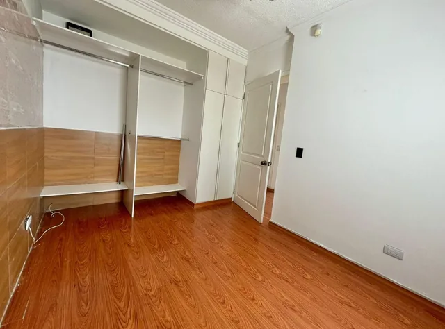 Departamento $169.900 de 3 Dorm, 2 Parq, Vista Panorámica, Sector El Bosque con Vista — imagen 3