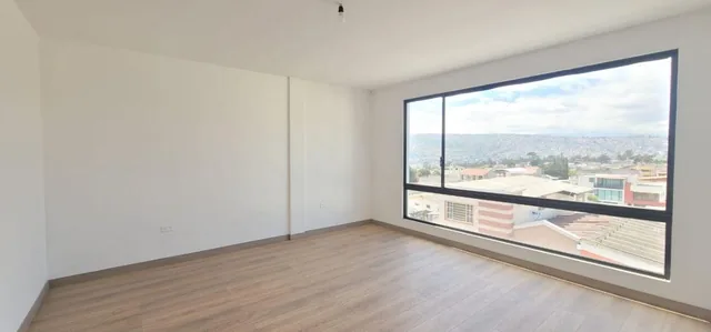 Moderno Departamento Nuevo de 2 Dorm. con Amplia Terraza Frontal y Parqueadero Independiente — imagen 3
