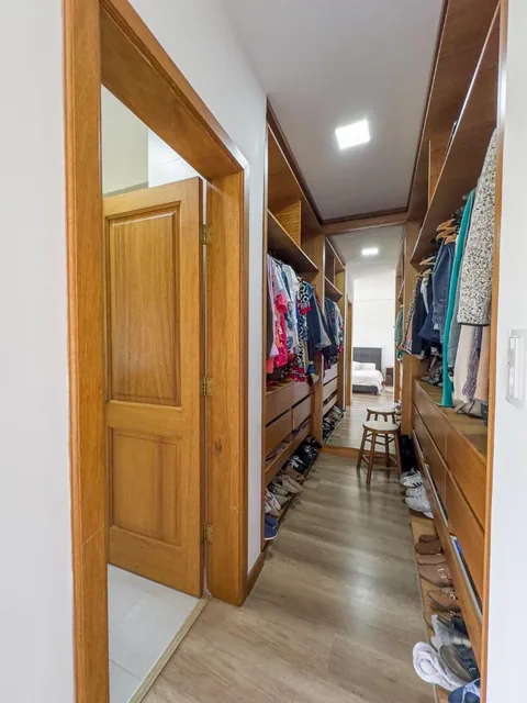Casa de 1250 m² con 4 Dorm. en Venta en Lumbisí — imagen 4
