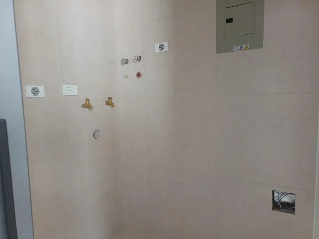 Exclusivo Departamento en Venta de 3 Dorm. con Patio Privado en Yanazarapata - Cumbayá — imagen 4