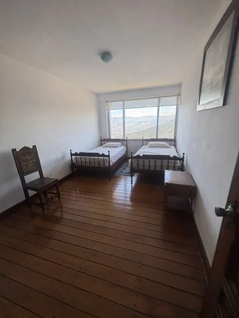 Vendo Departamento en Gonzalez Suarez de Tres Habitaciones con Vista — imagen 3