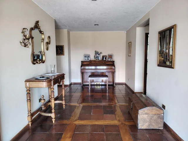 Venta Casa en Ontaneda Conocoto, Independiente con Amplio Terreno 3450 m — imagen 4