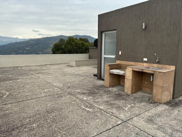 Departamento en San Juan de Cumbayá — imagen 2