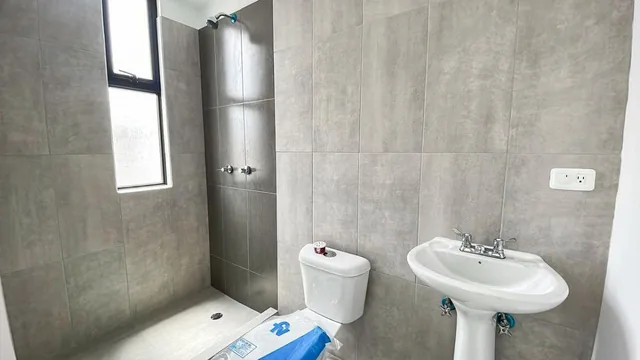 Casas en Venta en La Mitad del Mundo Aptas Para Credito Vip/vis — imagen 3