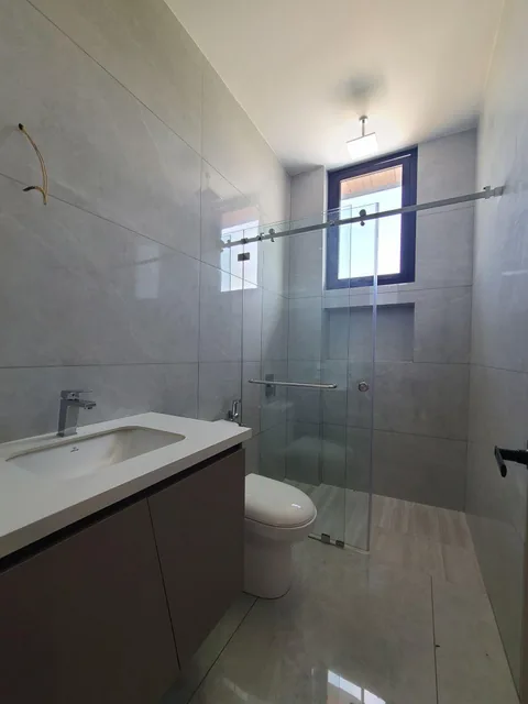 Casa de Estreno en Venta Urb. Punta Barranca, Nuevo Samborondon, Guayas — imagen 3
