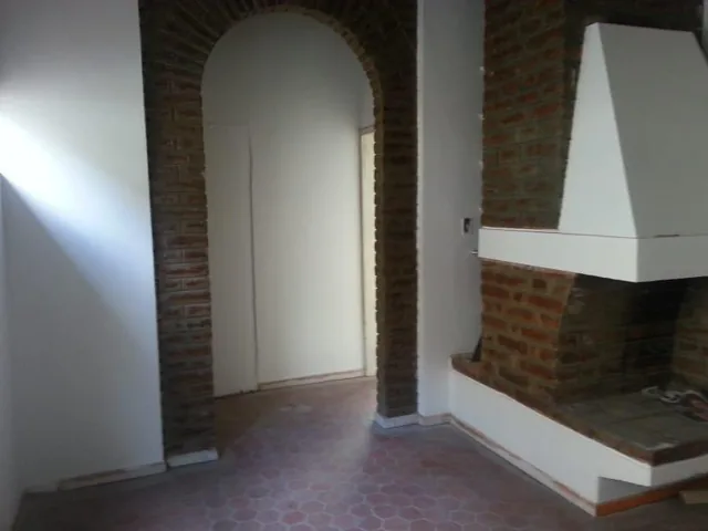 Hostal de Venta Mariscal, Remodelado, 21 Habitaciones con Baño Privado, $299 Mil — imagen 3