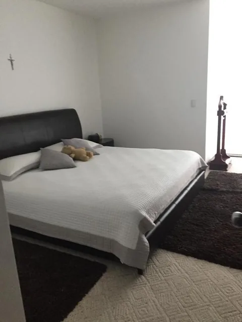 Vendo de Oportunidad - Quito Tennis Hermoso Departamento de Lujo, 2 Dorm. con Piscina Gimnasi — imagen 3