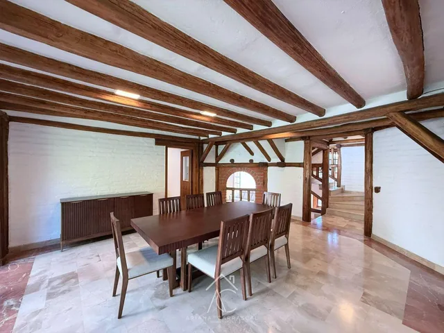 Casa Rústica en Venta Dentro de La Urbanización El Condado — imagen 5