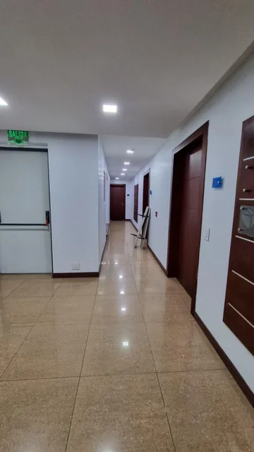 Eno - Oficina Comercial de 38.90 m² en Venta en Centro Norte, Carolina. Provincia de Pichincha — imagen 3