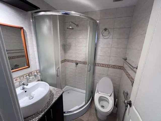 Departamento de 3 Dorm. en Venta, Urbanización Jardines de Amagasí, Sector Solca — imagen 2