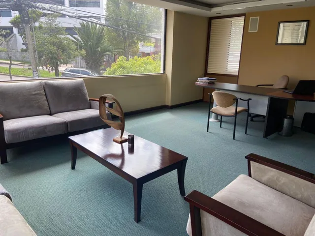 Se Vende Oficina Comercial de 155 m² Ubicado en La Av Eloy Alfaro y Checoslovaquia. Centro Norte — imagen 5