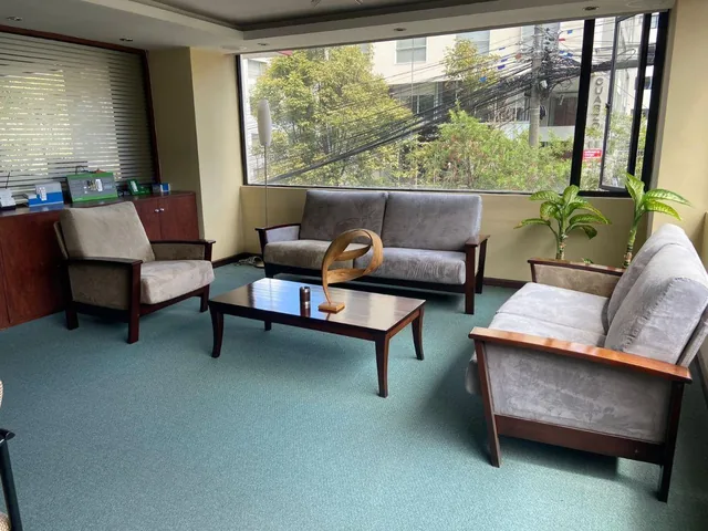Se Vende Oficina Comercial de 155 m² Ubicado en La Av Eloy Alfaro y Checoslovaquia. Centro Norte — imagen 3