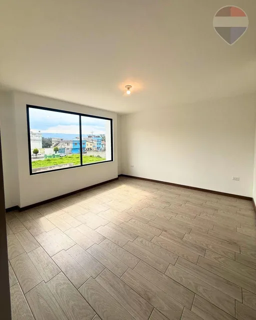 Casa en Venta en Mushuñán – Sangolquí | con Patio y Terraza — imagen 2