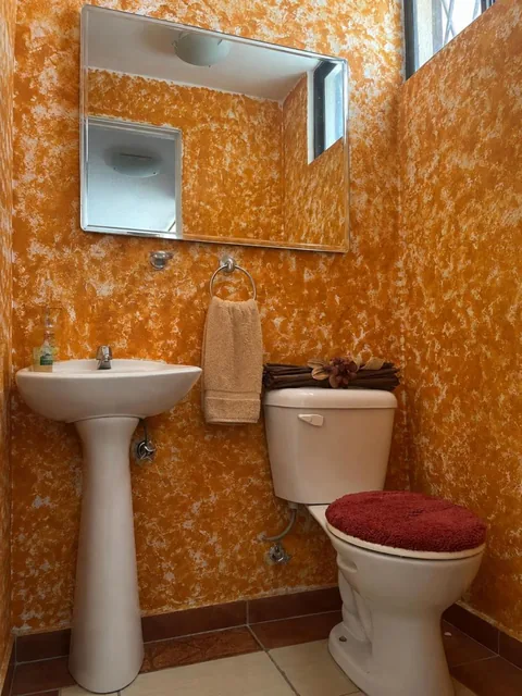 Hermosa Casa de Venta Dentro de Conjunto Habitacional en El Valle de Los Chillos; Puente 1 — imagen 2