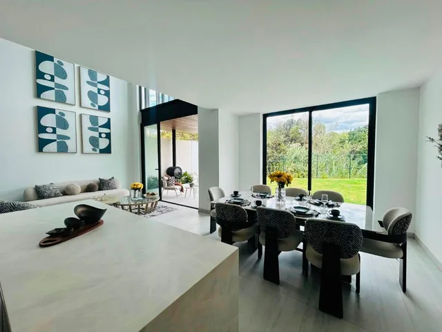 Casa No Adosada de 208 m² y 95 m² de Jardín de Venta en Cumbayá — imagen 5